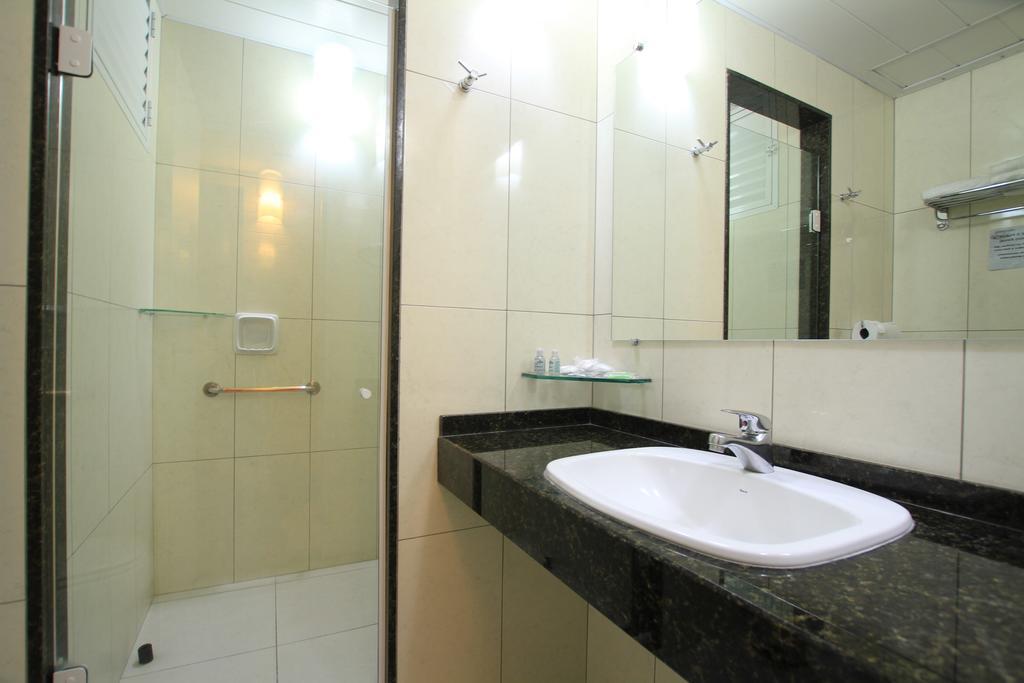 Hotel Confiance Prime Batel กูรีตีบา ห้อง รูปภาพ